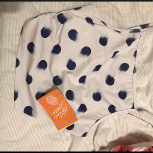 Kortni jeane square up top